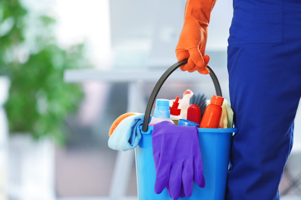 découvrez nos services de nettoyage professionnel pour les espaces publics dans le 91. nous garantissons un environnement propre et accueillant grâce à nos équipes expérimentées et nos méthodes respectueuses de l'environnement.